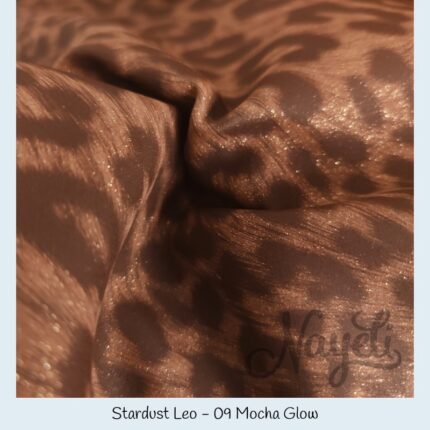 Studio Cut · Stardust Leo · 09 Mocha Glow
