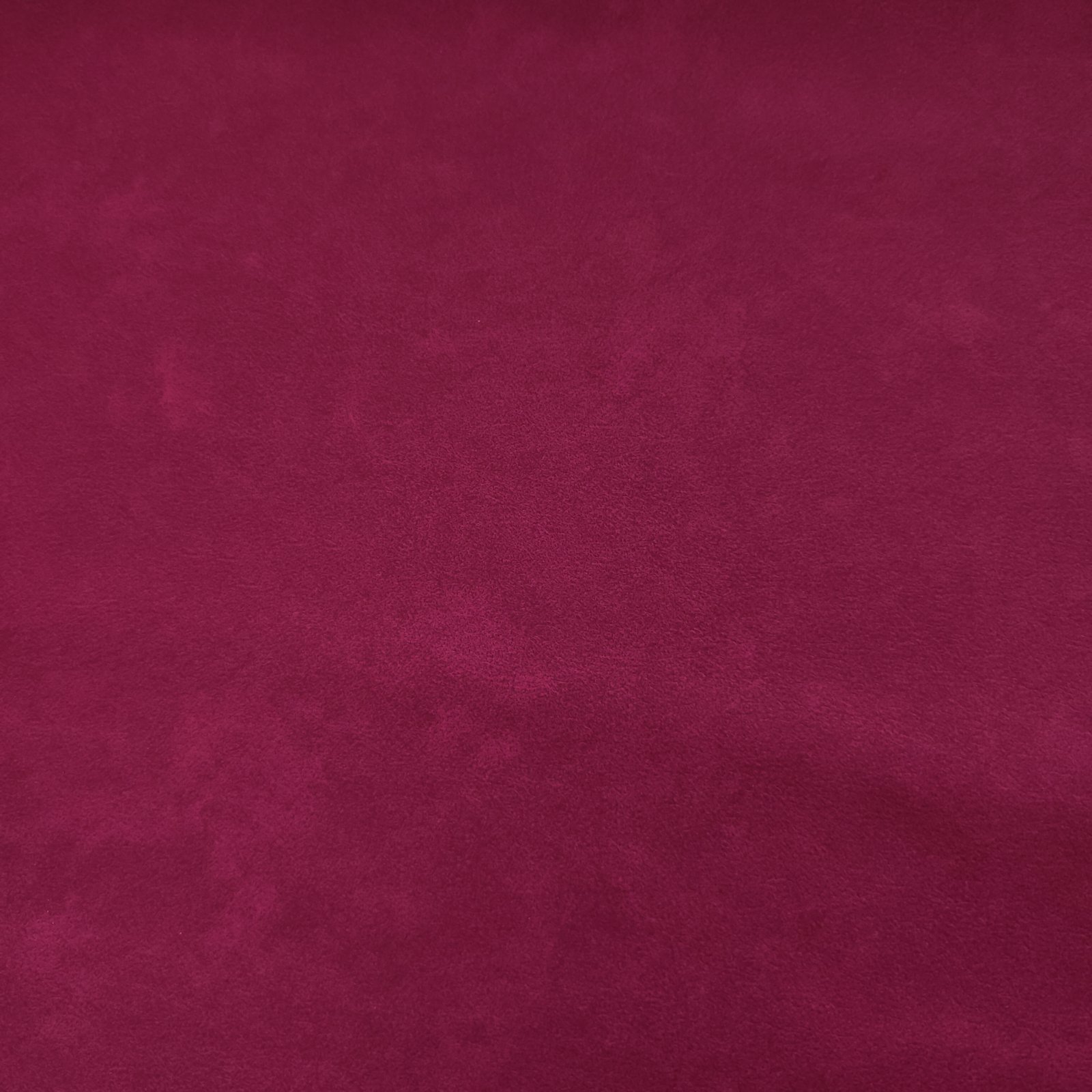 Mora Amaranth Magenta – flache Farbansicht
