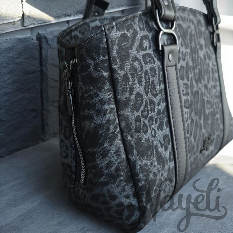 Black Leopard Rowena
