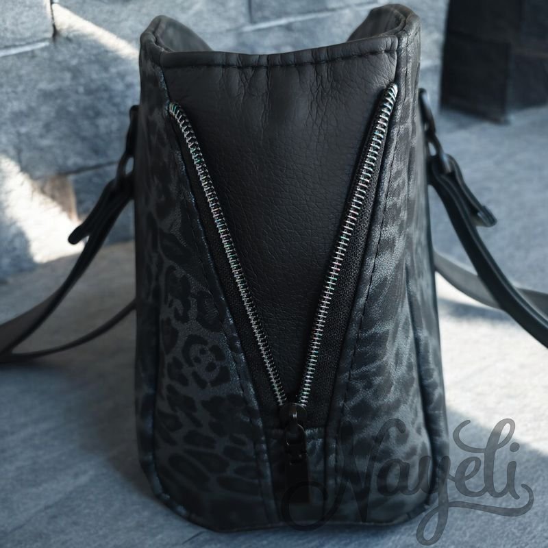 Black Leopard Rowena