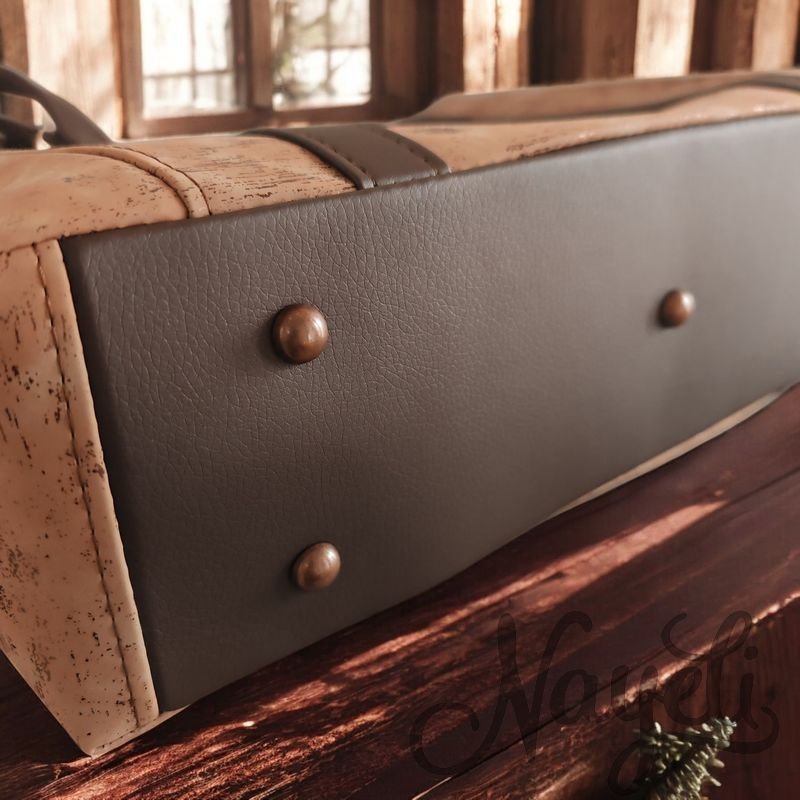 Bronze Executive Tote – Mr. Heckles