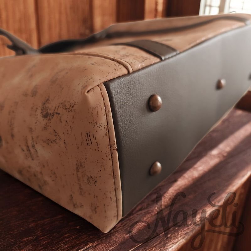 Bronze Executive Tote – Mr. Heckles