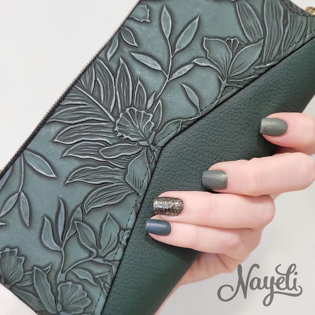 Forest Bloom – Hiraeth & Mynta